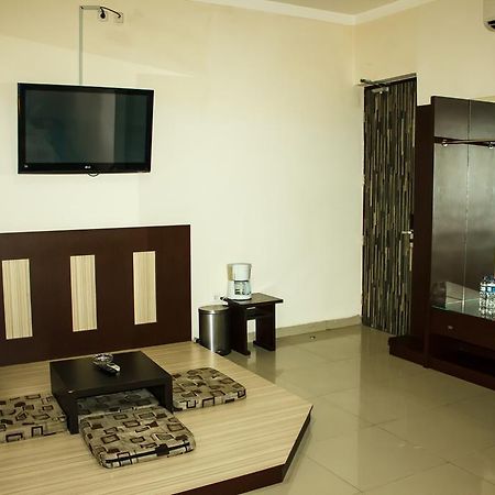 נקסר Vindhika Hotel מראה חיצוני תמונה